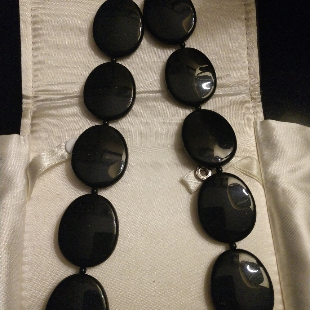 VINTAGE LONG NECKLACE - Picture 2 of 4